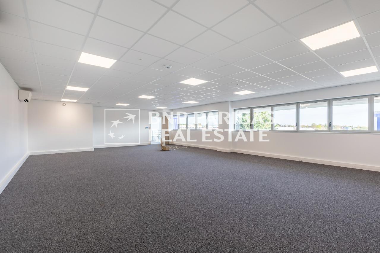 Local d'activité Brétigny-sur-Orge 424m² Location local d'activité Brétigny-sur-Orge Essonne OLACT2530374 1